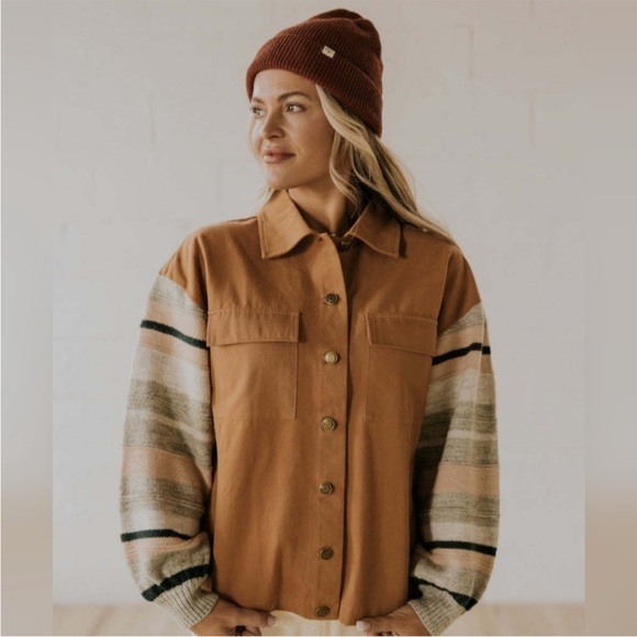 Women’s Knit Sleeve Jacket - Picture 1 of 4
